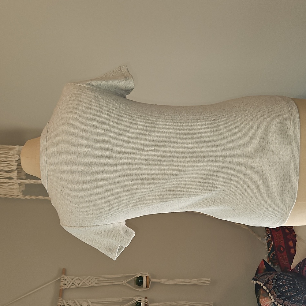 Pearl Cotton Ribbed Crewneck Tee In Grey - Picture 7 of 11